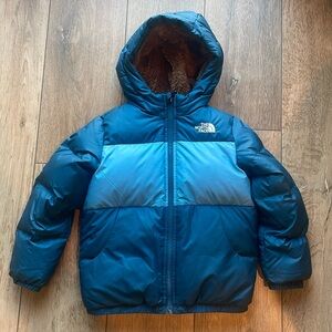 Kids north face puffer jacket size 5T blue